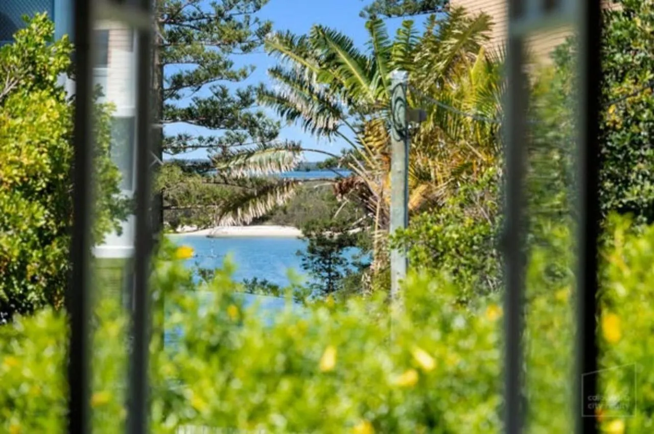 Leeding Shores Villa Caloundra Australia